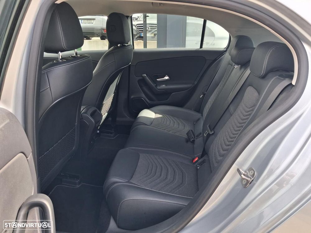 Mercedes-Benz A 200 Standard - 11