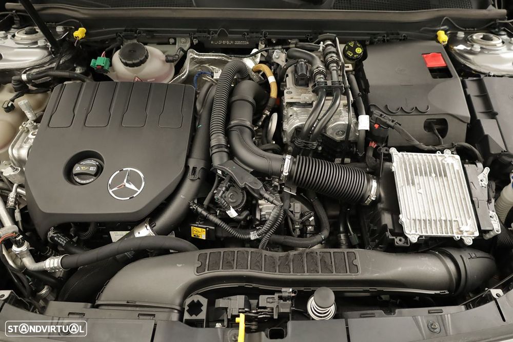 Mercedes-Benz A 250 e - 28