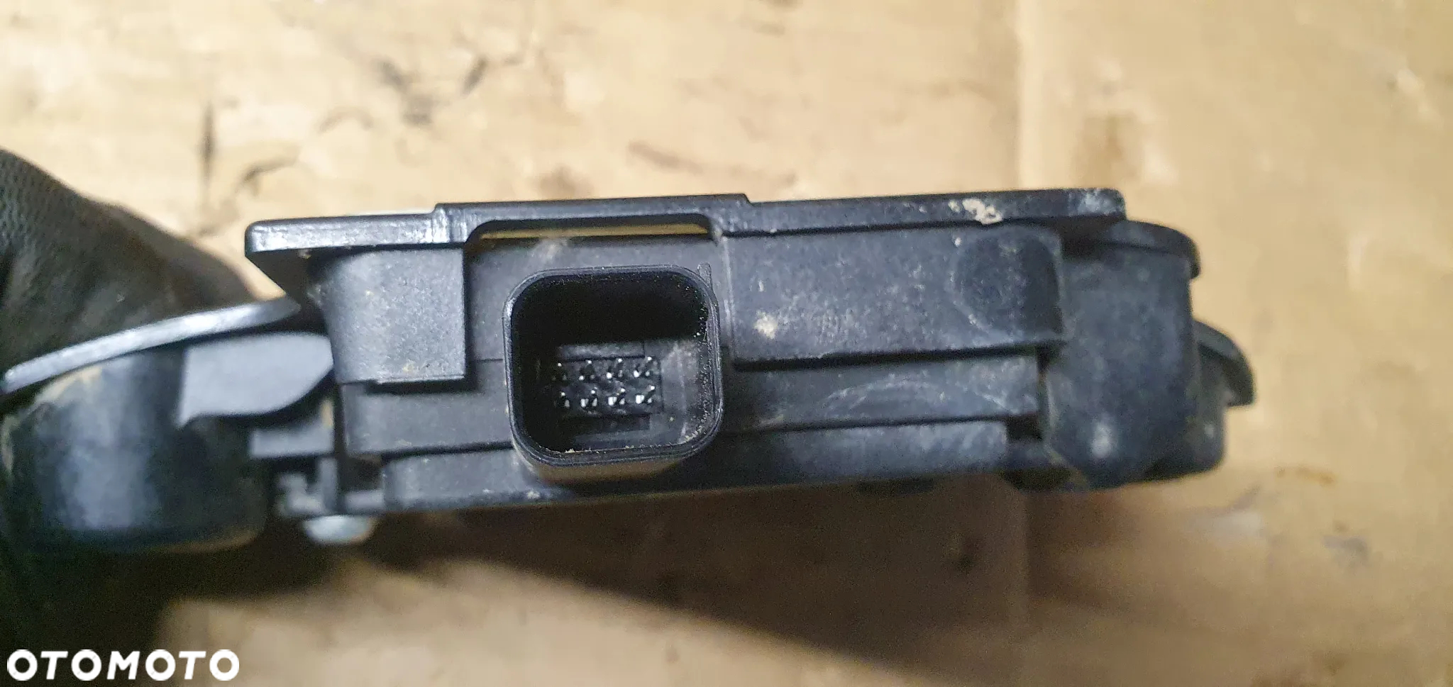 Czujnik moduł sensor martwego pola lewy tył Land Rover Discovery Sport L550 - 6