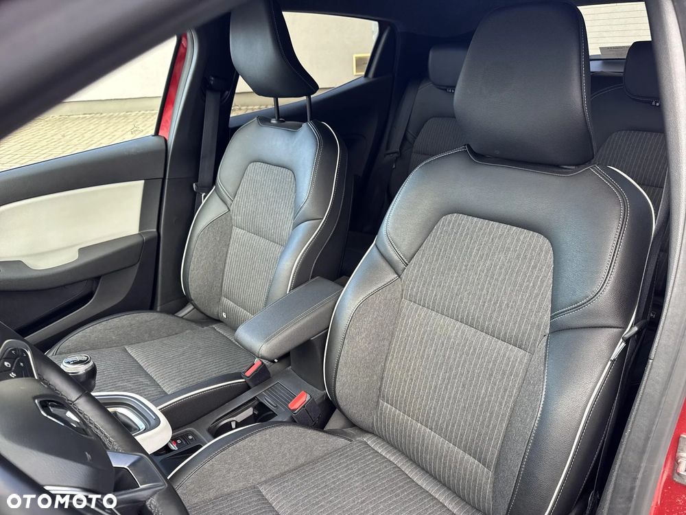 Renault Clio 1.0 TCe Techno - 11