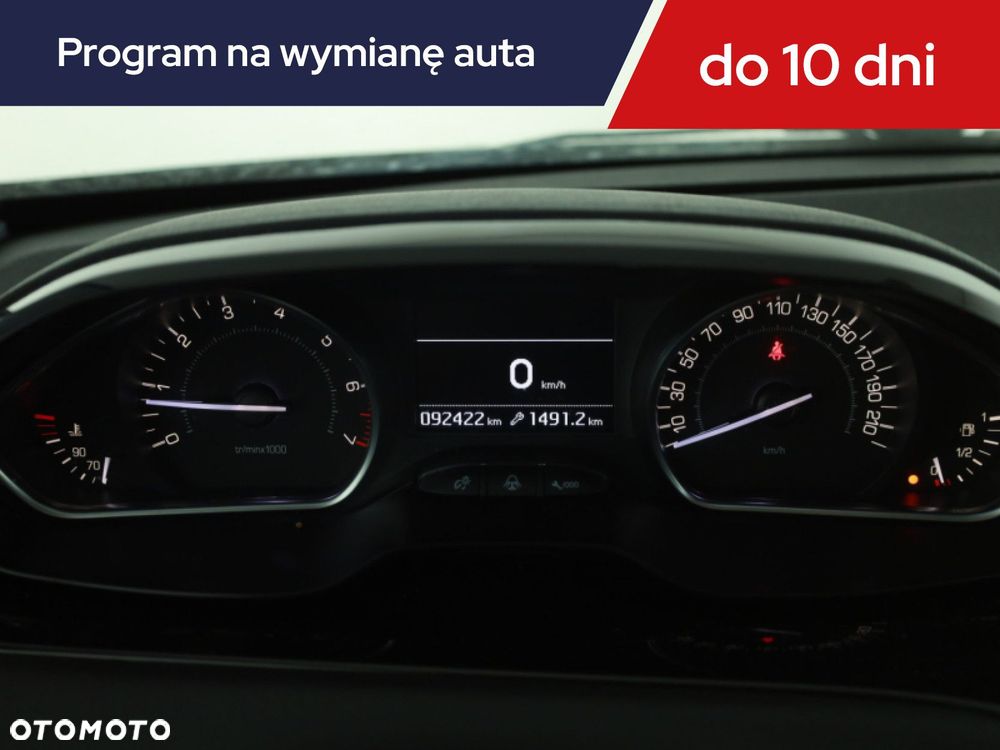 Peugeot 208 - 10