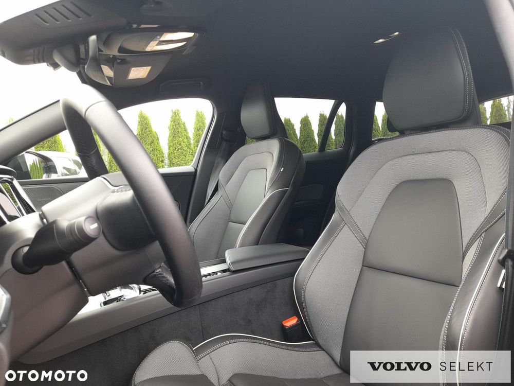 Volvo V60 B4 B Plus Dark - 14