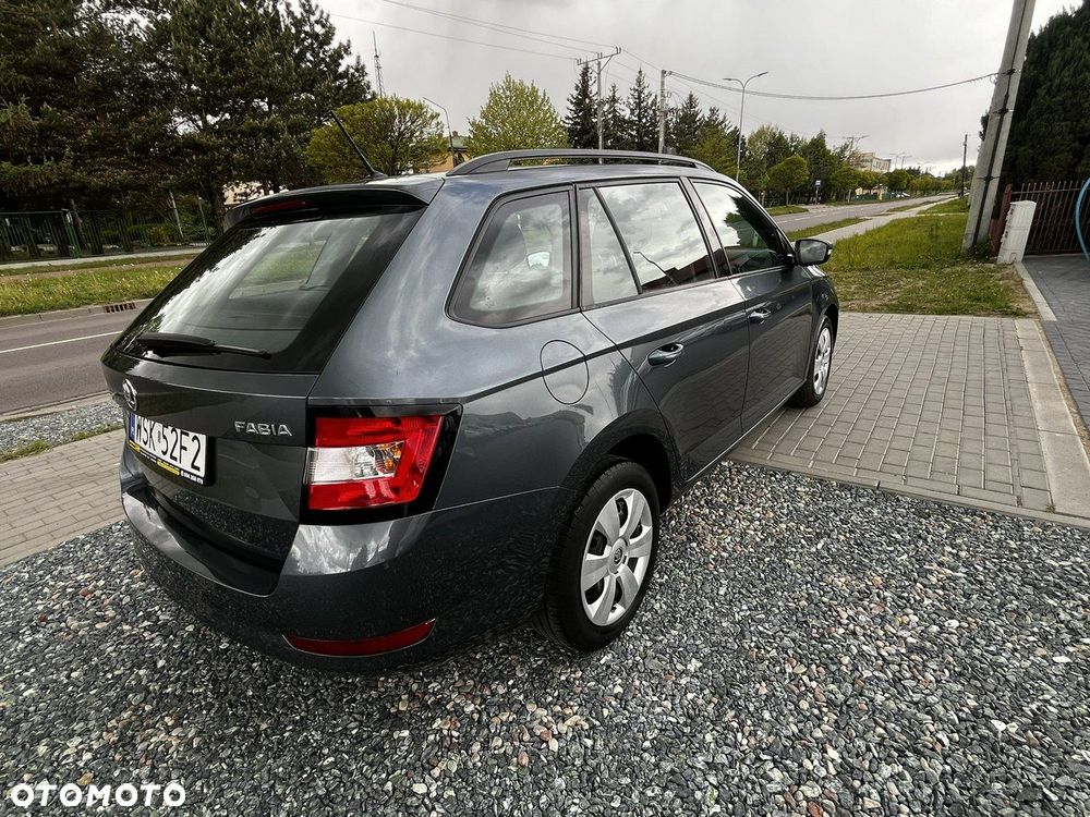 Skoda Fabia - 4