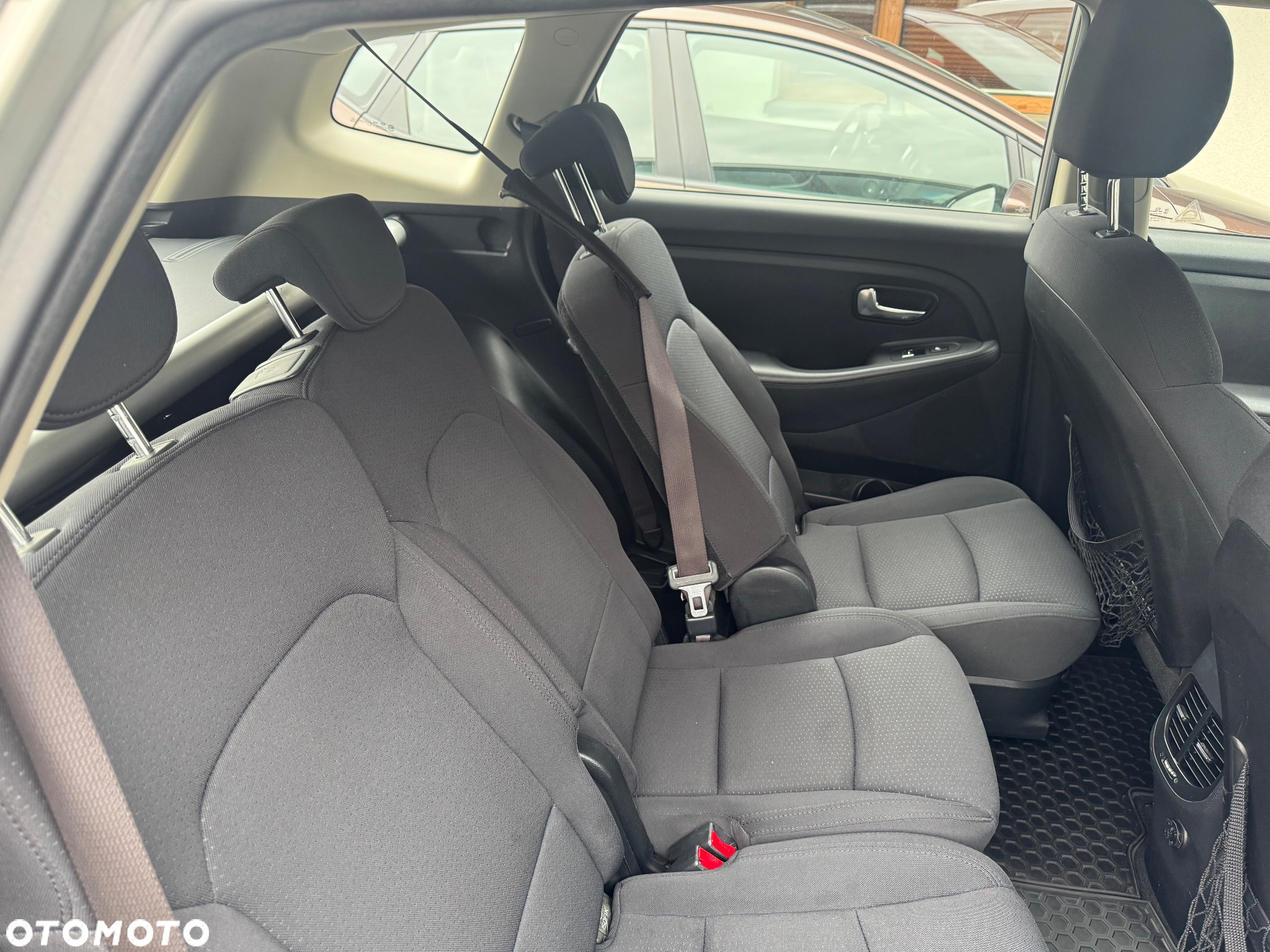 Kia Carens 1.6 GDI ISG Spirit - 6