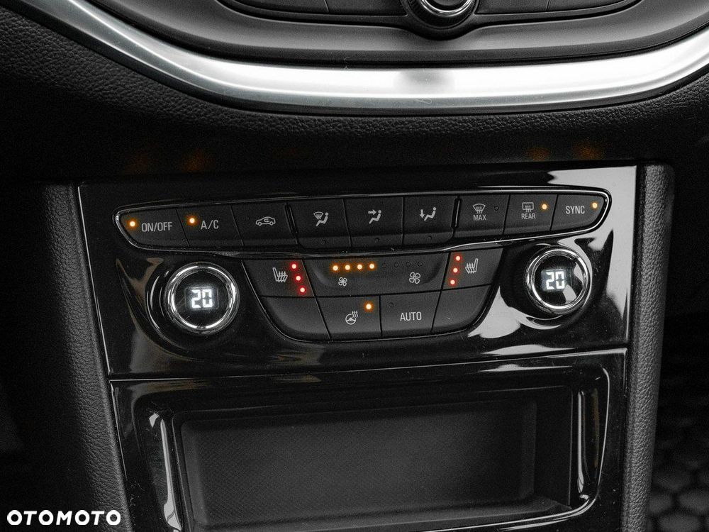 Opel Astra 1.2 T Elegance S&S - 20