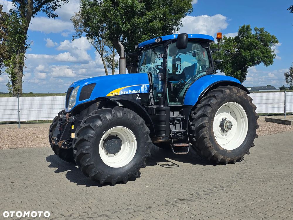 New Holland T7030 PC 2011R - 3