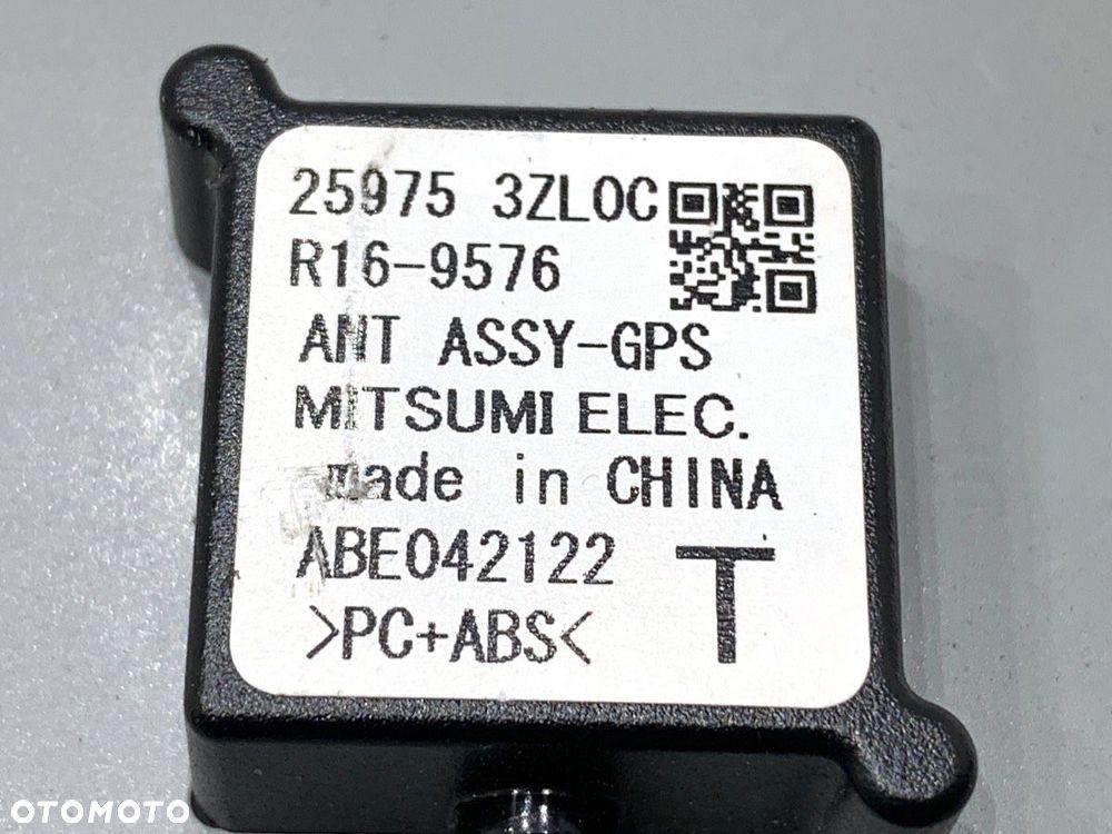 ANTENA GPS  NISSAN PULSAR liftback (C13) 2012 - 2022 1.5 dCi 81 kW [110 KM] olej napędowy 2014 - - 4