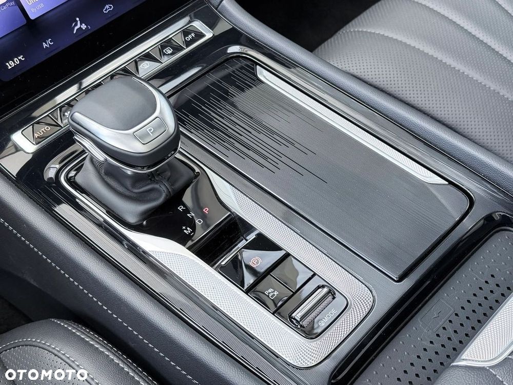 Hongqi H5 2.0T Deluxe - 27