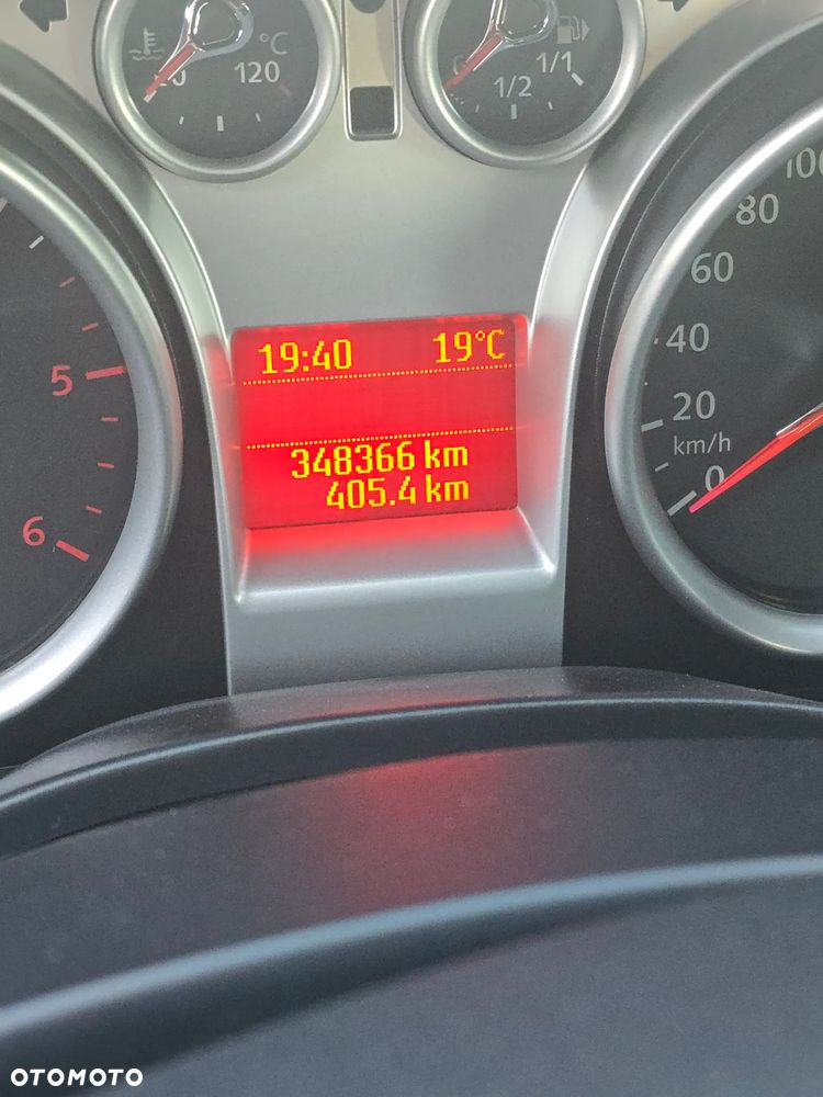Ford Kuga - 11