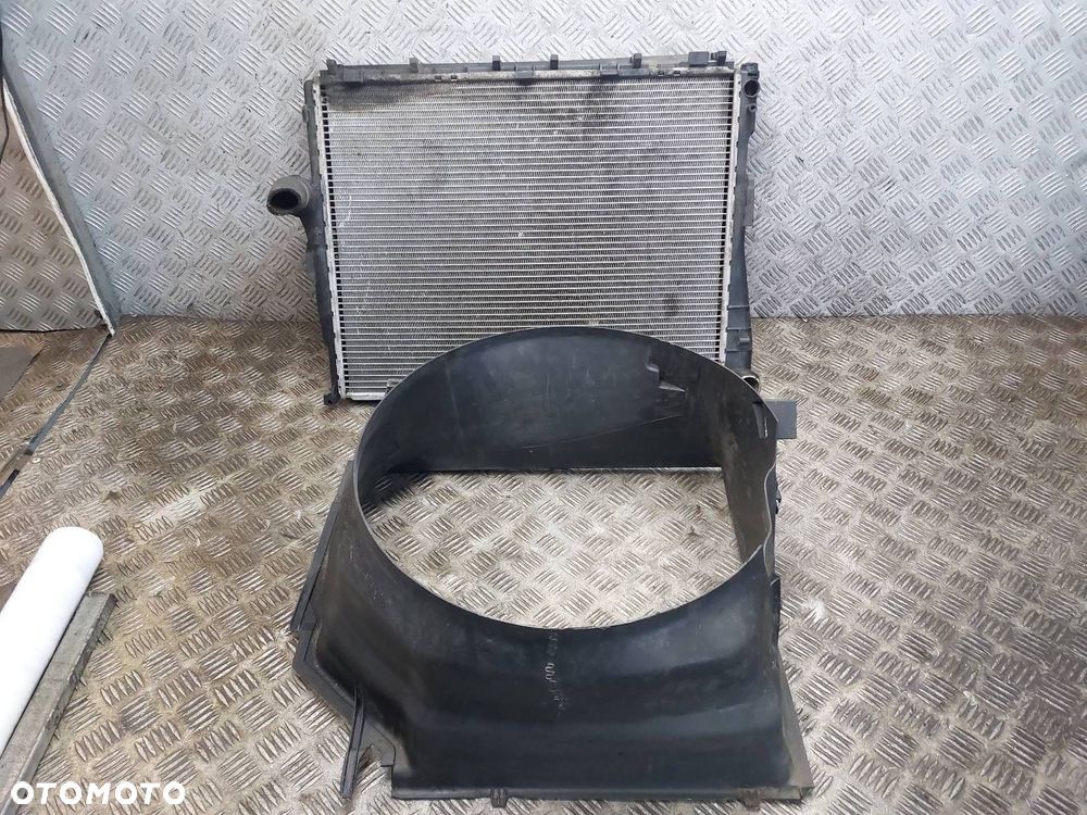 CHŁODNICA WODY + OBUDOWA WENTYLATORA BMW E46 LIFT 320D 2.0 D M47 2249371 - 1