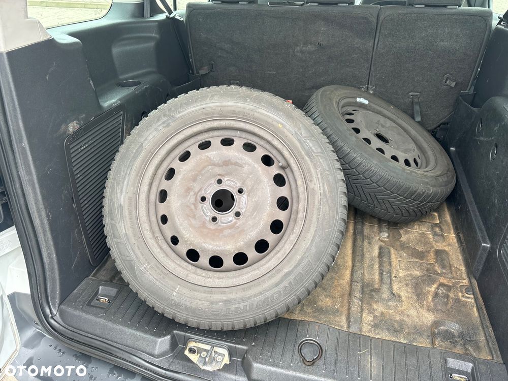 Ford Tourneo Connect 1.6 TDCi Trend - 21