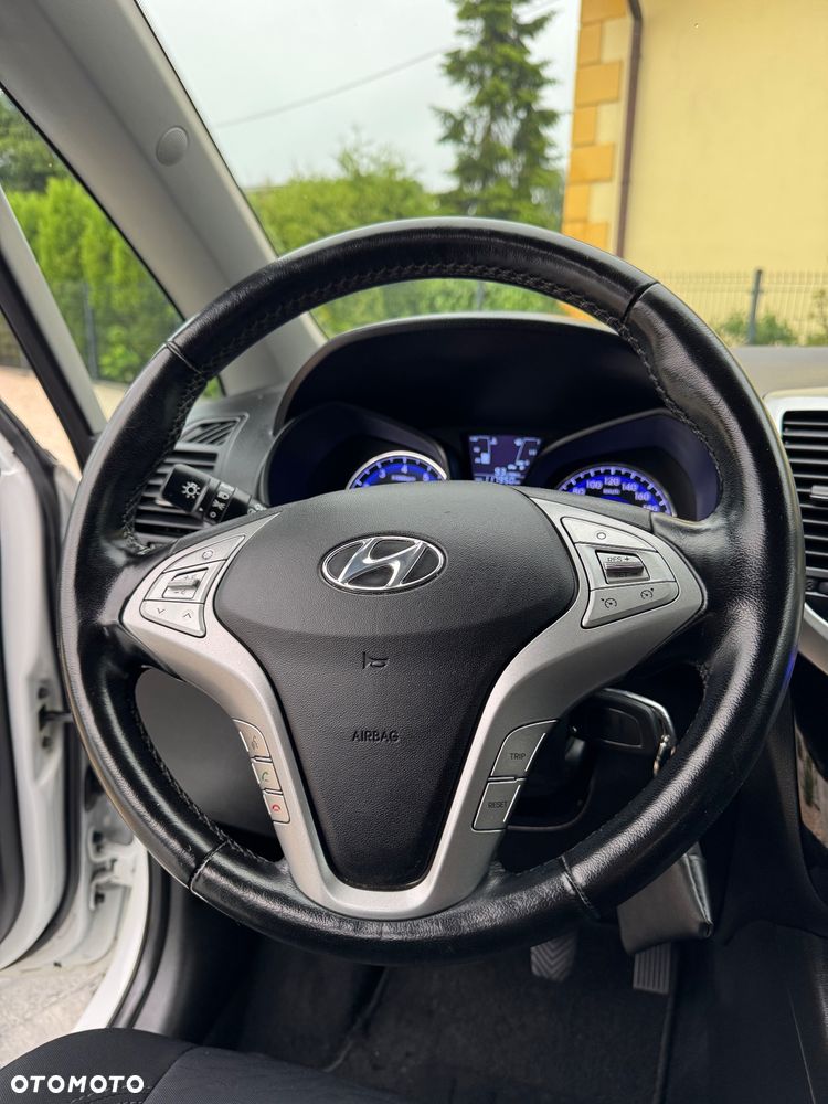 Hyundai ix20 1.4 Premium blue - 19
