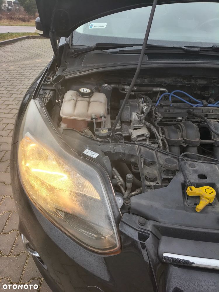 Ford Focus 1.6 Trend - 32