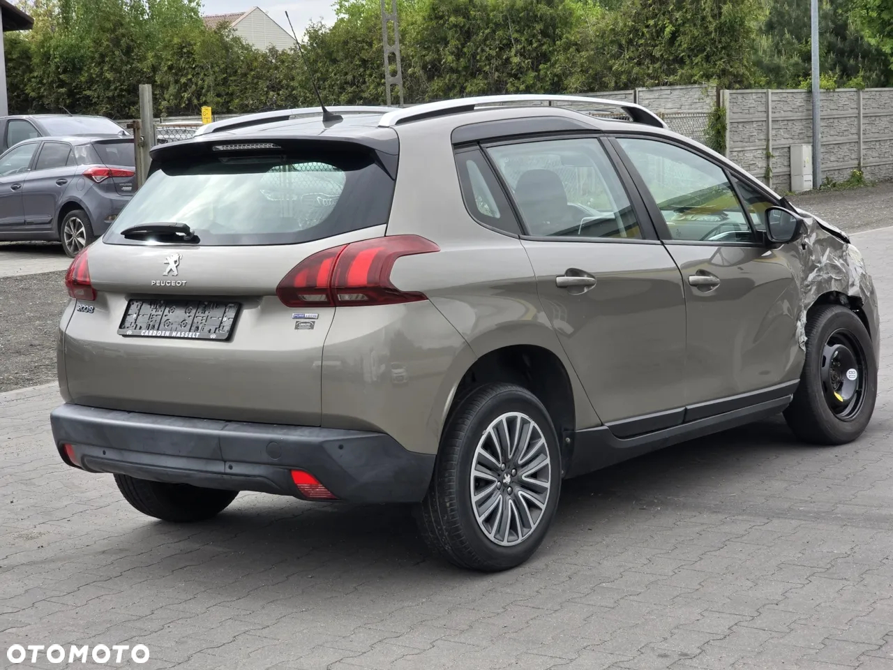 Peugeot 2008 PureTech 110 Stop&Start EAT6 Active - 6