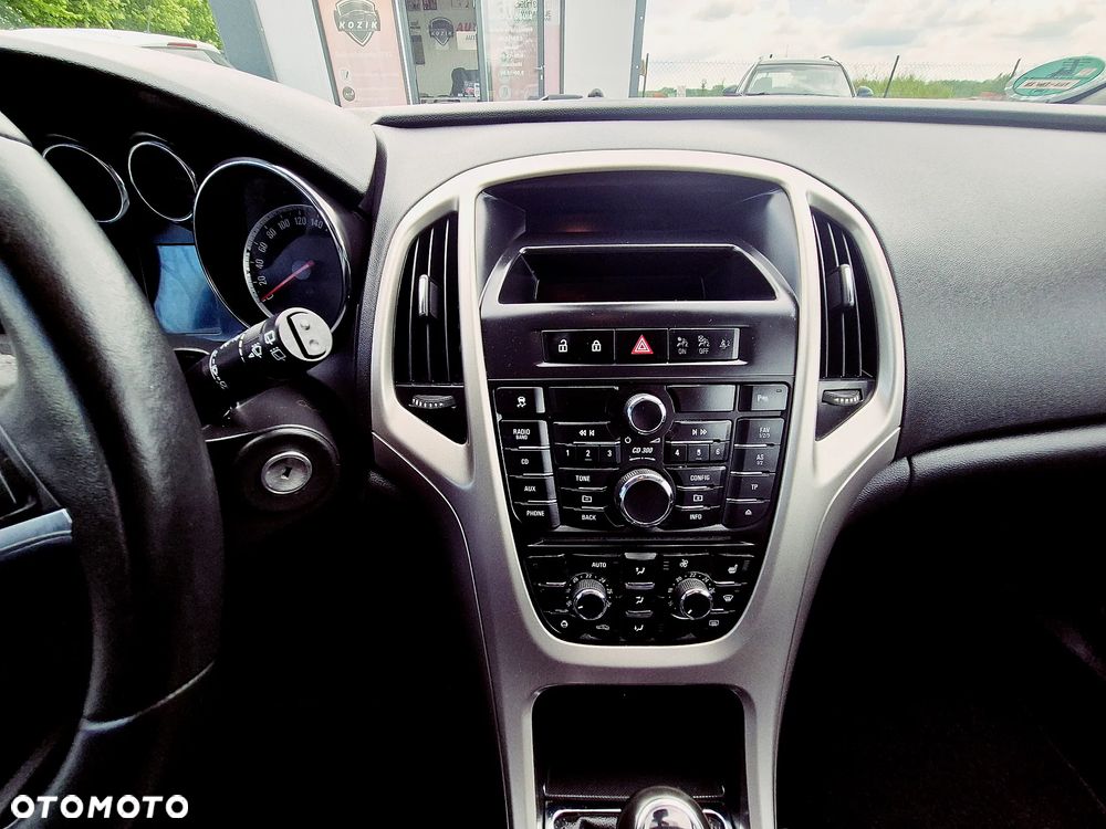 Opel Astra 1.4 Turbo Color Edition - 24