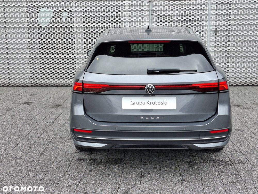 Volkswagen Passat - 8