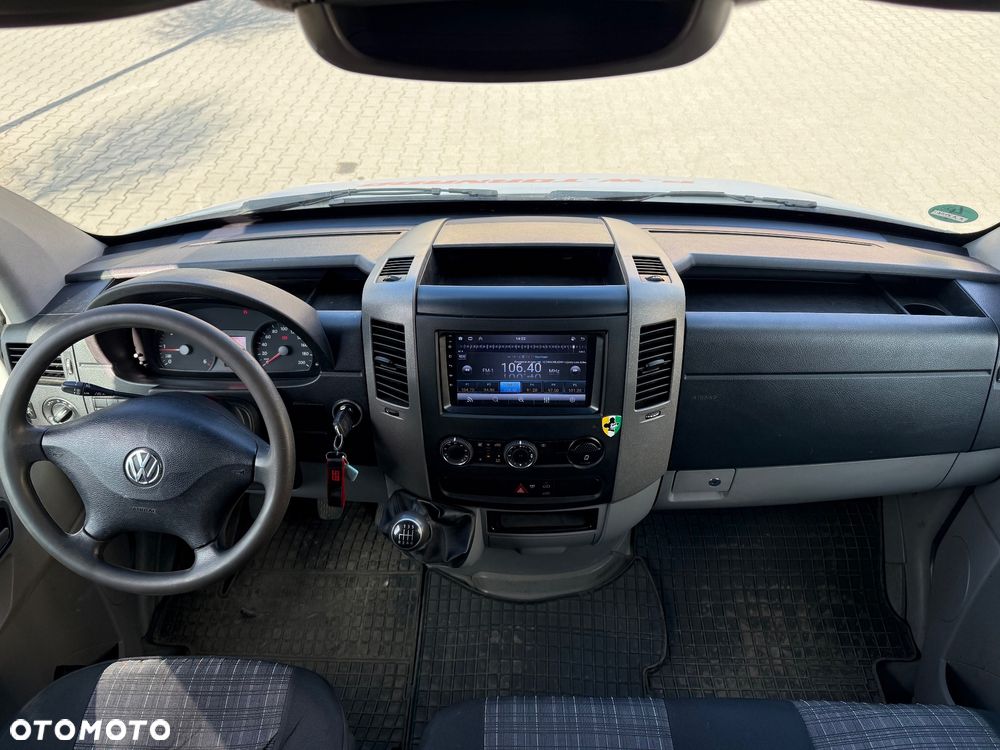 Volkswagen Crafter - 1