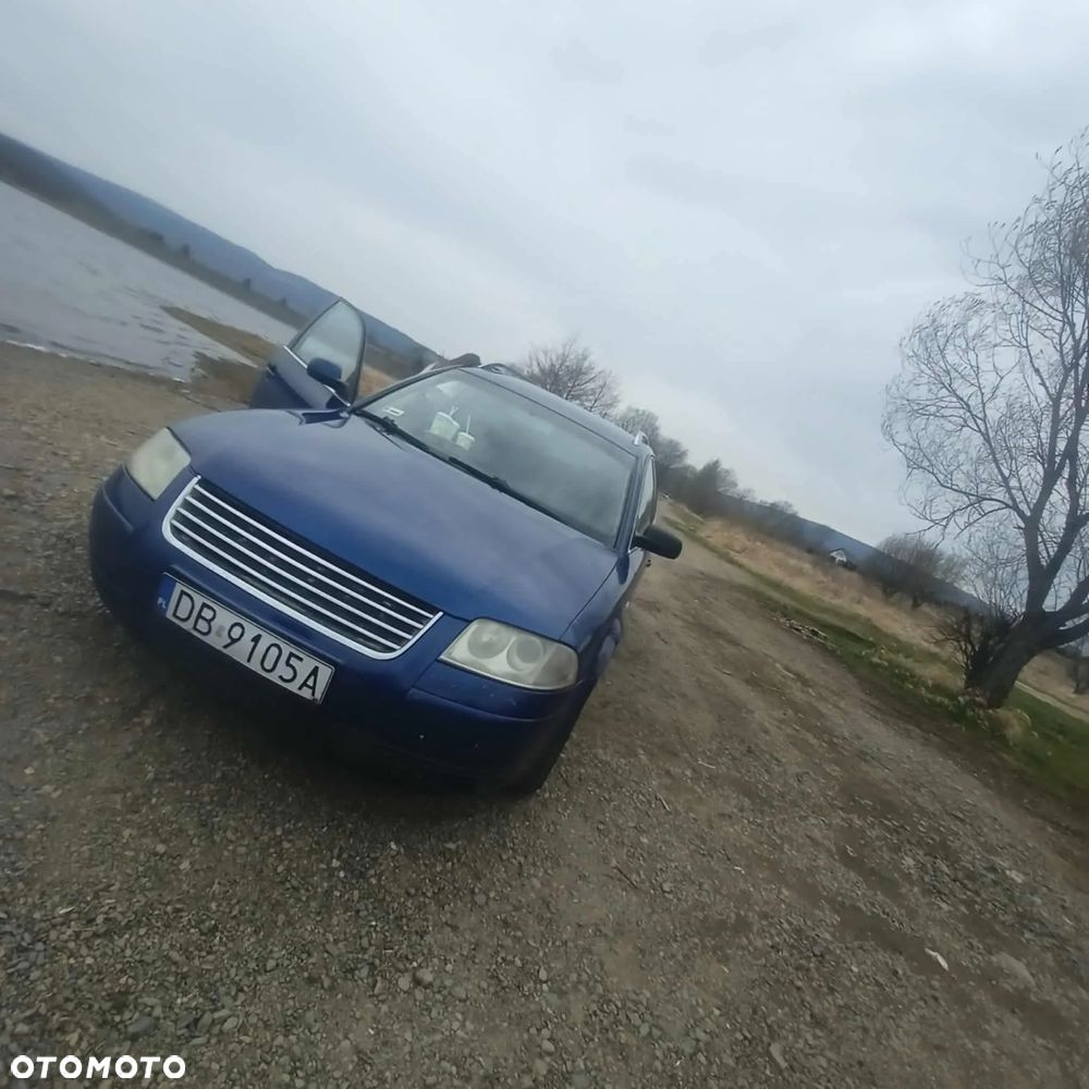 Volkswagen Passat 1.9 TDI Basis - 2