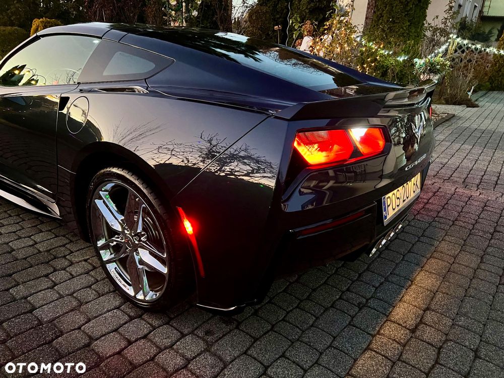 Chevrolet Corvette - 10
