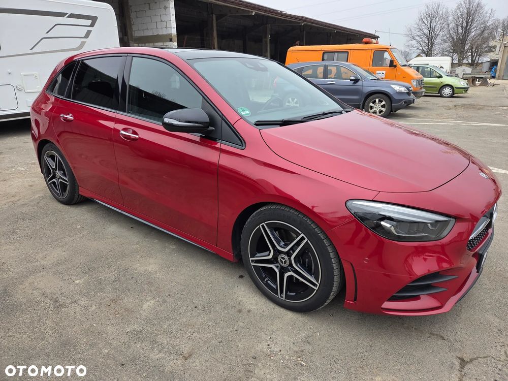 Mercedes-Benz Klasa B 220 4-Matic AMG Line 7G-DCT - 3