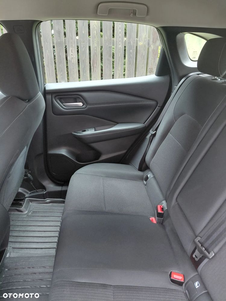 Nissan Qashqai 1.3 DIG-T N-Connecta DCT - 12