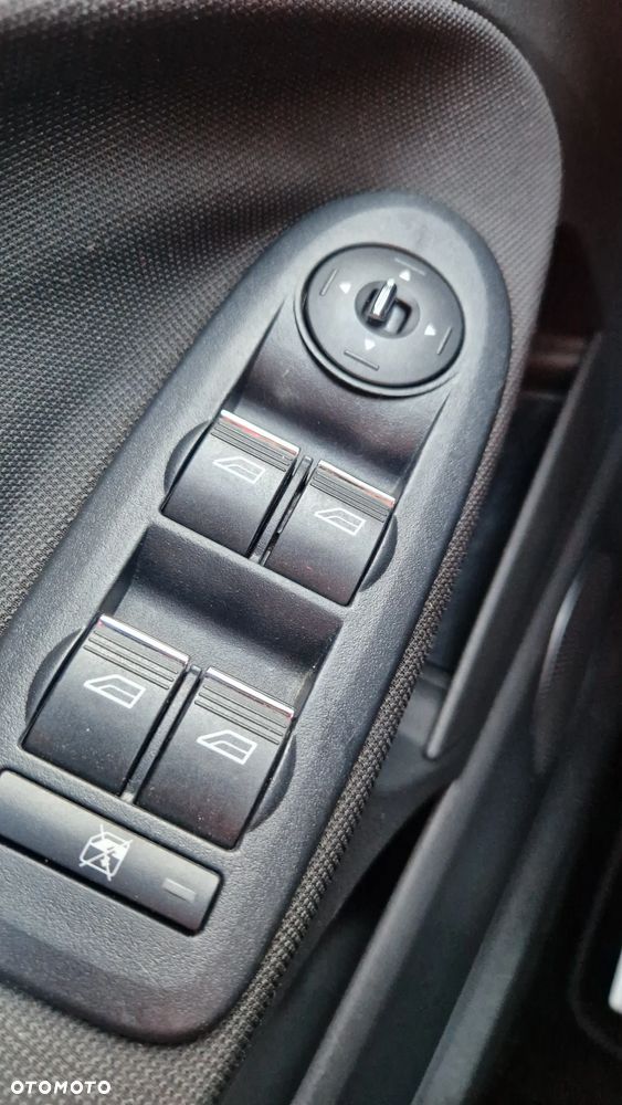 Ford C-MAX 1.6 TDCi DPF Titanium - 18