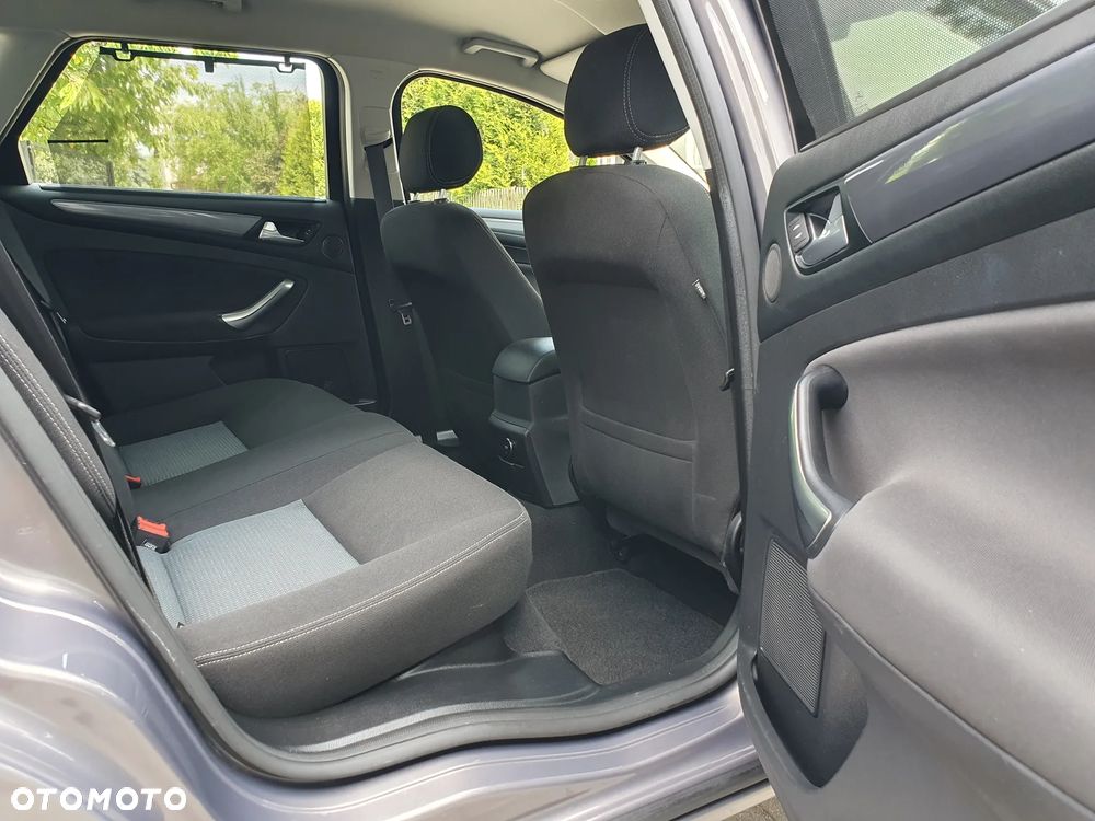 Ford Mondeo 1.6 TDCi Business Edition - 27