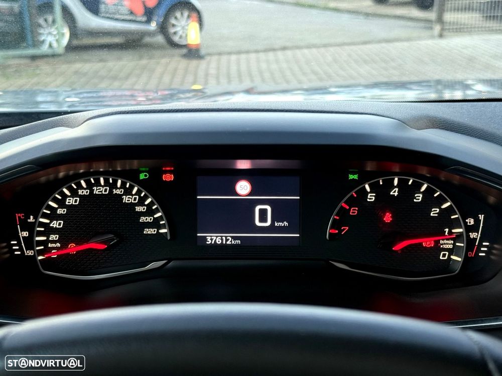 Peugeot 2008 1.2 PureTech Active Pack - 10