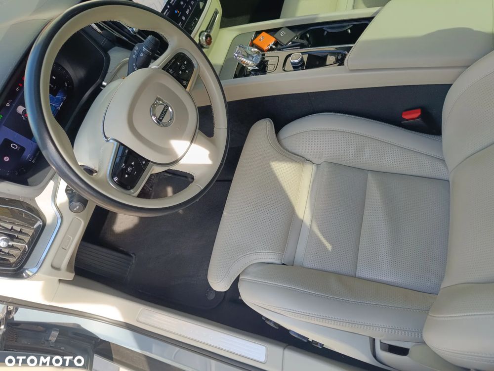 Volvo V60 Cross Country Plus B5 B AWD - 15