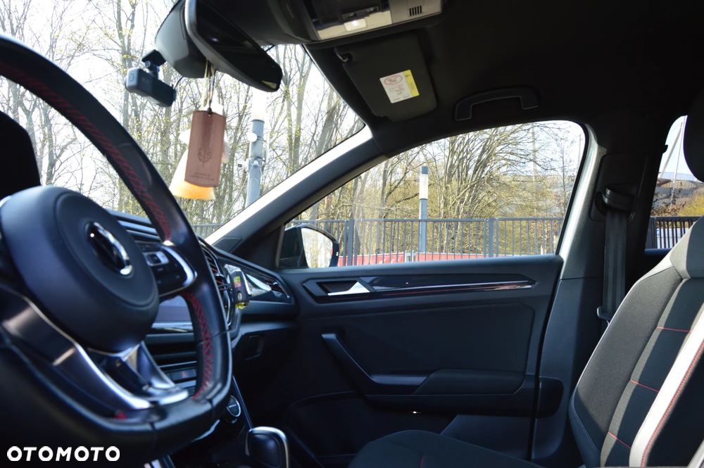 Volkswagen T-Roc 1.5 TSI ACT Premium DSG - 24