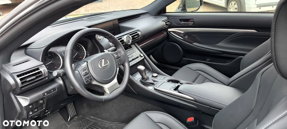 Lexus RC - 21