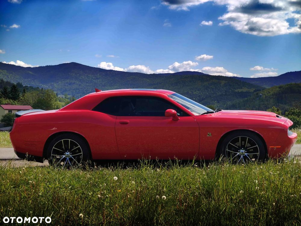 Dodge Challenger 6.4 Scat Pack - 13