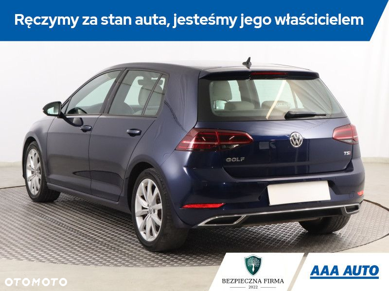 Volkswagen Golf - 5