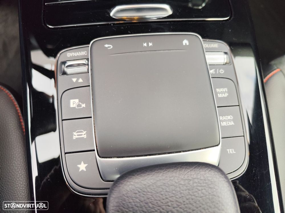 Mercedes-Benz A 250 e AMG Line - 29