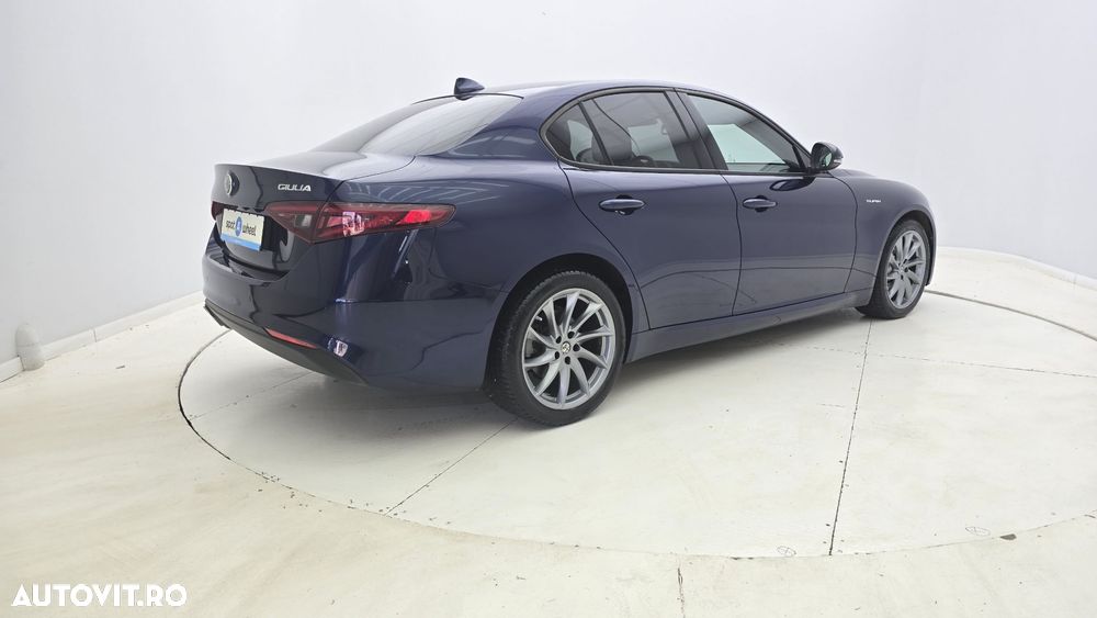 Alfa Romeo Giulia 2.0 Turbo RWD AT8 Super - 7