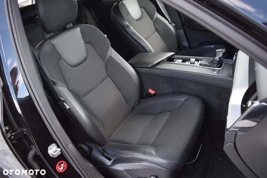 Volvo XC 60 D5 AWD Inscription - 28