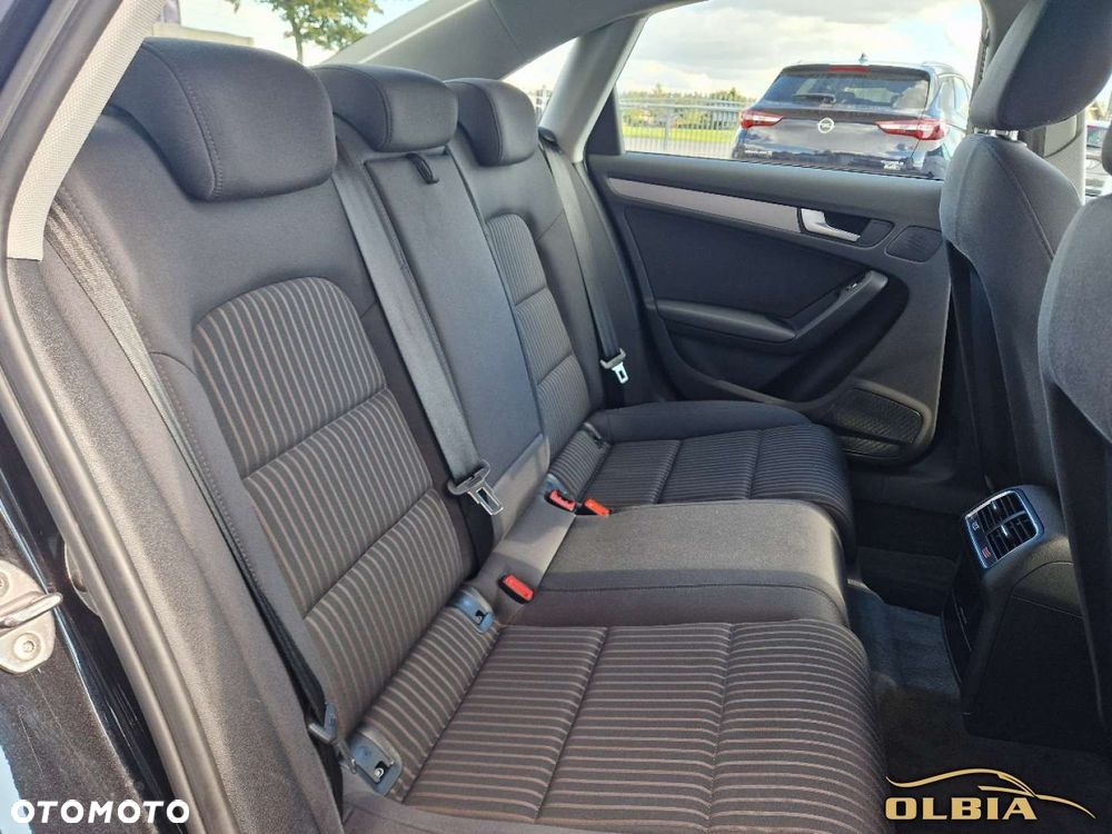 Audi A4 Limousine - 18