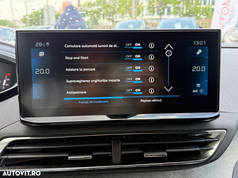 Peugeot 3008 1.2 PureTech 130 EAT8 GT - 27