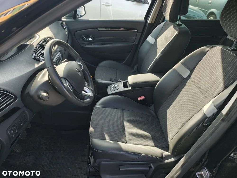 Renault Scenic 1.5 dCi Energy Limited EU6 - 11