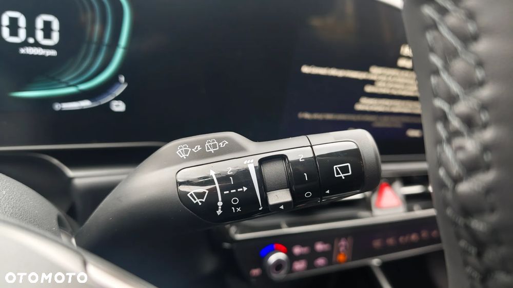 Kia Niro 1.6 GDI Hybrid M - 12