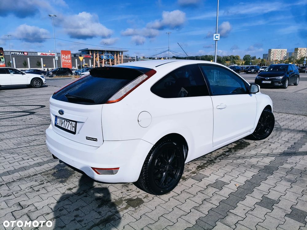 Ford Focus 1.6 Trend - 2