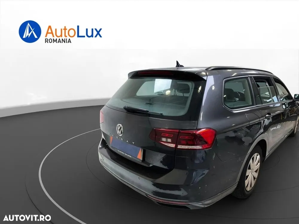 Volkswagen Passat Variant 1.6 TDI (BlueMotion Technology) DSG Comfortline - 4