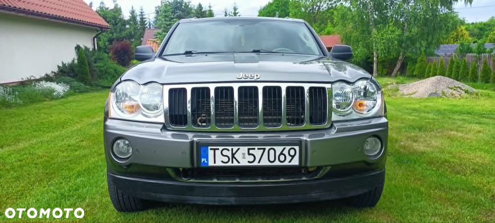 Jeep Grand Cherokee - 1