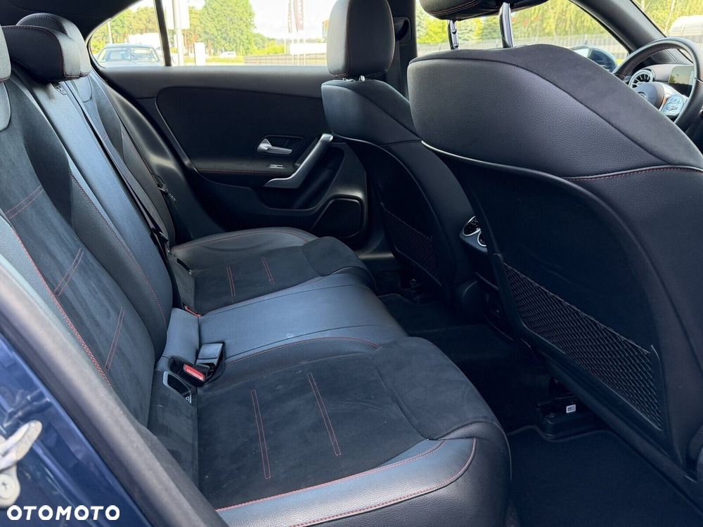 Mercedes-Benz Klasa A 180 AMG Line 7G-DCT - 18