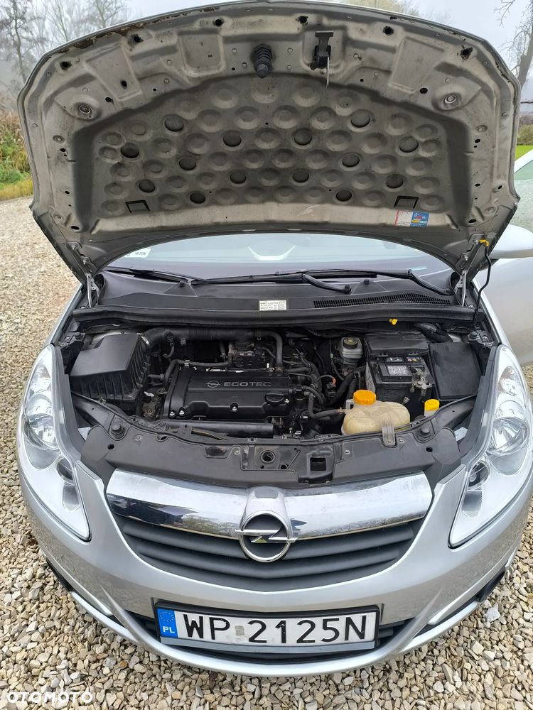 Opel Corsa 1.4 16V Enjoy - 18