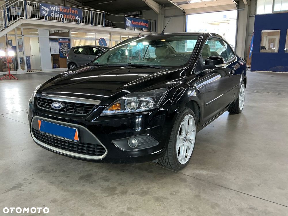 Ford Focus CC 2.0 16V Titanium - 1