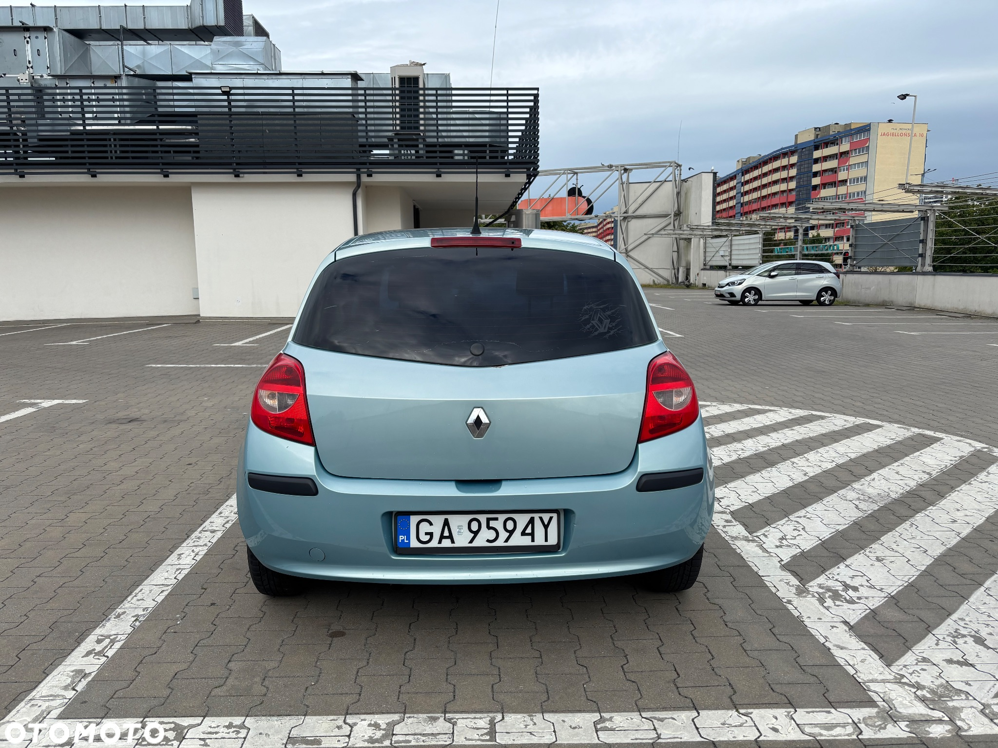 Renault Clio 1.2 16V 75 Collection - 6