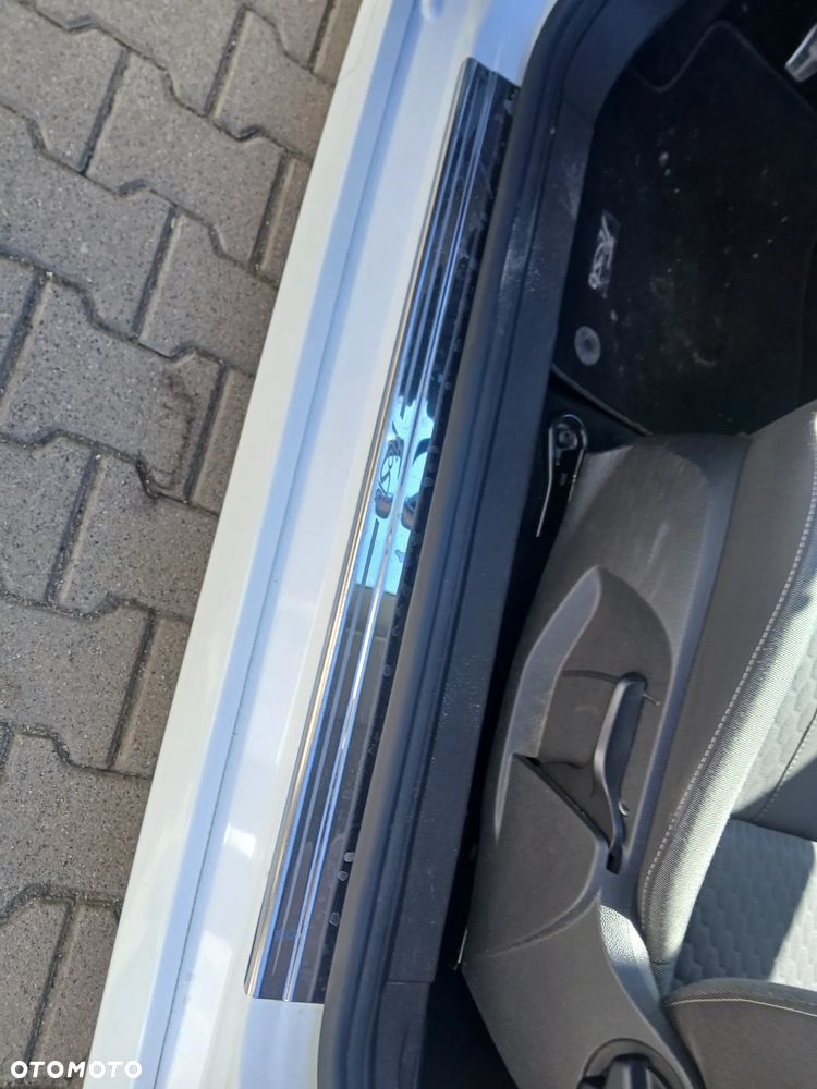 Ford Fiesta 1.0 EcoBoost STart-Stop ST-LINE - 17