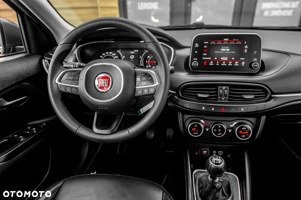 Fiat Tipo 1.4 T-Jet Business Line - 24