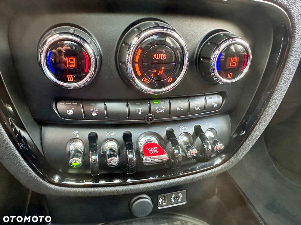 MINI John Cooper Works Clubman All4 Sport-Aut - 31